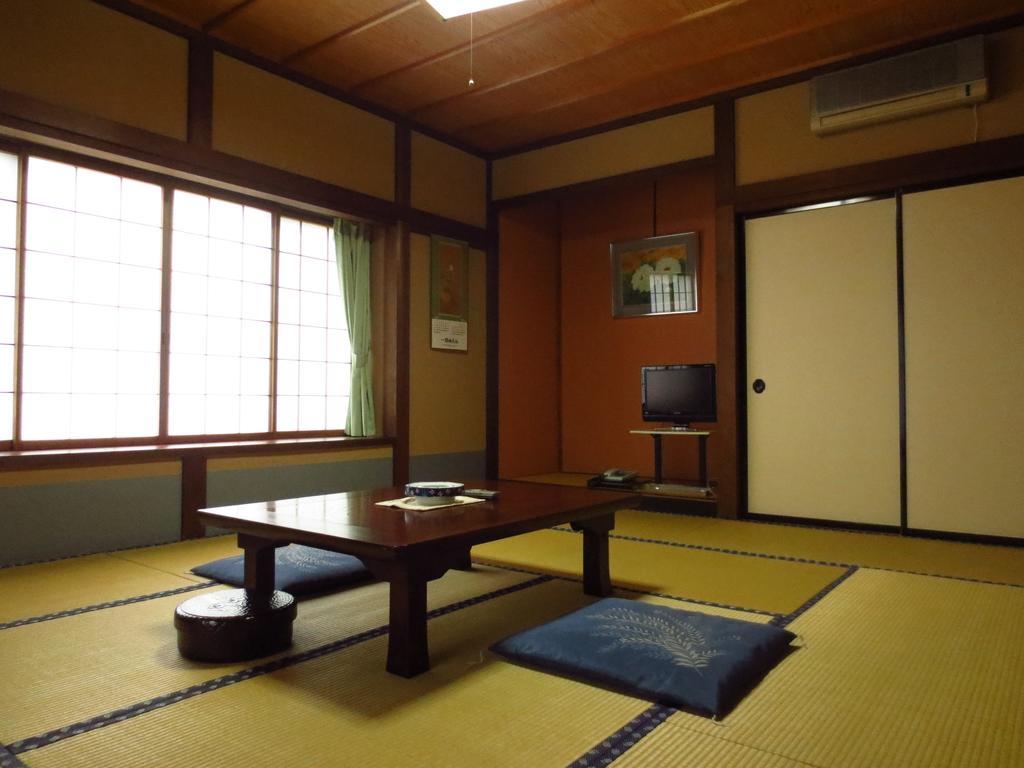 Shitanda Hotell Takayama  Rom bilde